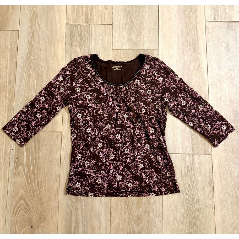 Floral patterned half sleeve top